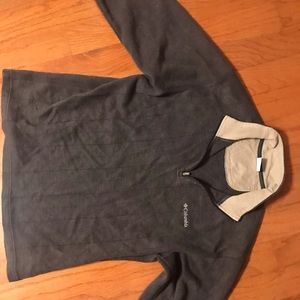 Columbia pullover sweater